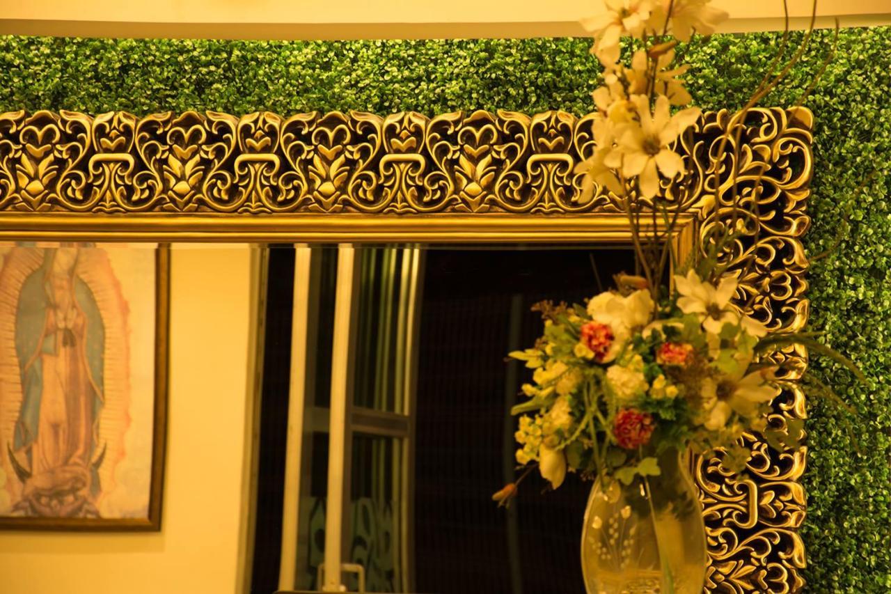 Hotel Siena Pénjamo エクステリア 写真